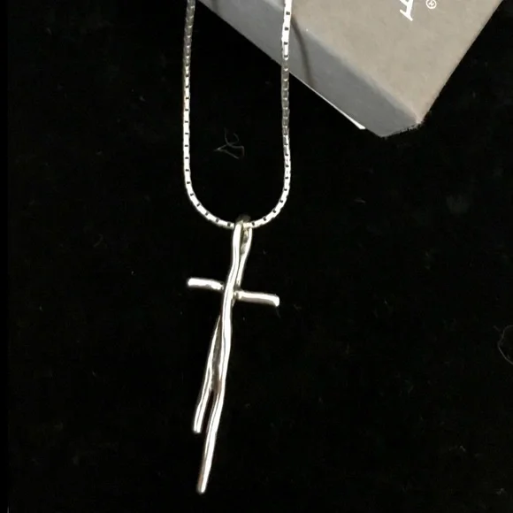 Silpada Vintage RARE Sterling Silver Twisted Cross Necklace - Picture 4 of 10
